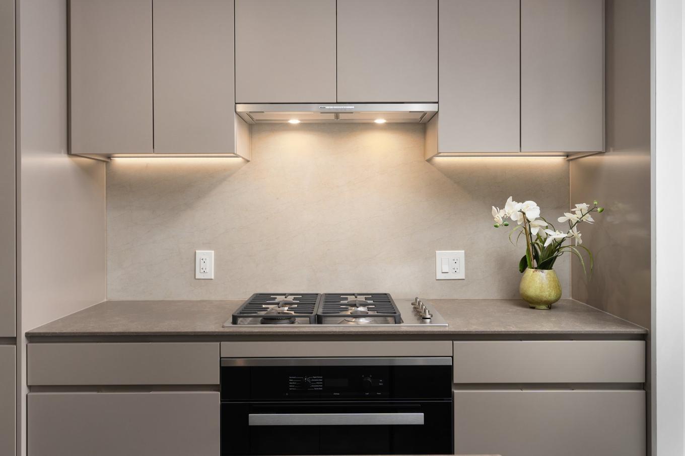 Kitchen - Th6-1188 Rue St-Antoine O., Montréal (Ville-Marie), QC - Indoor Photo Showing Kitchen