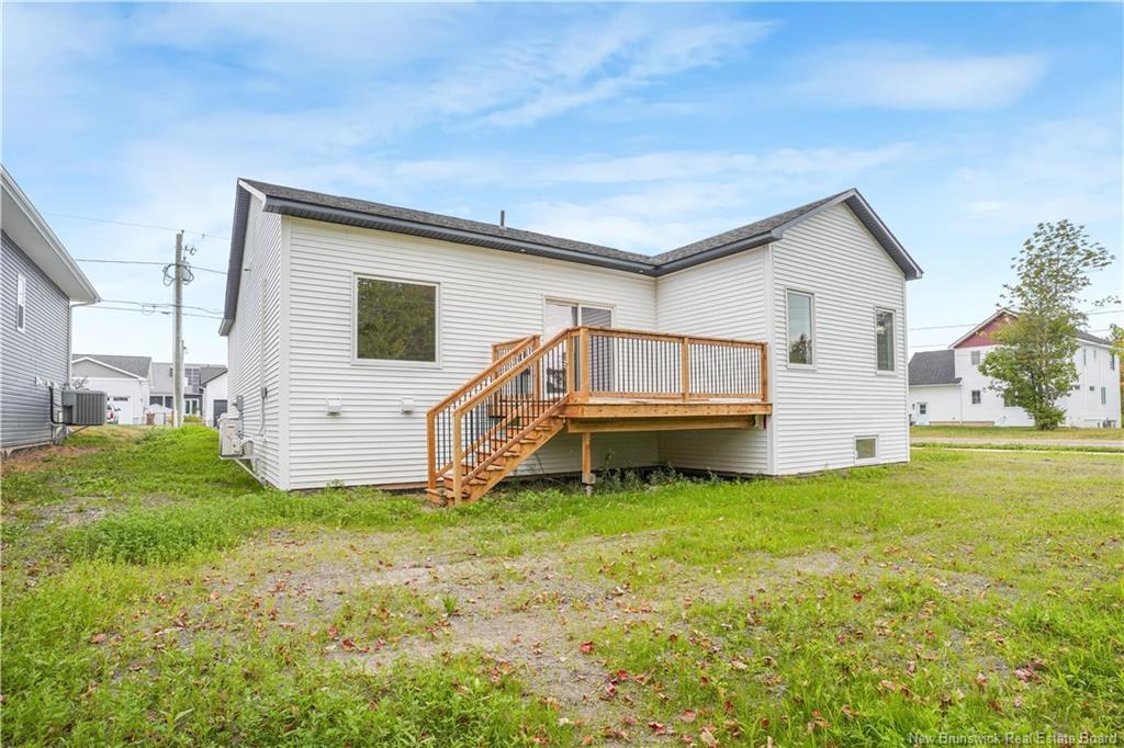 8 Sandcherry Lane, New Maryland, NB