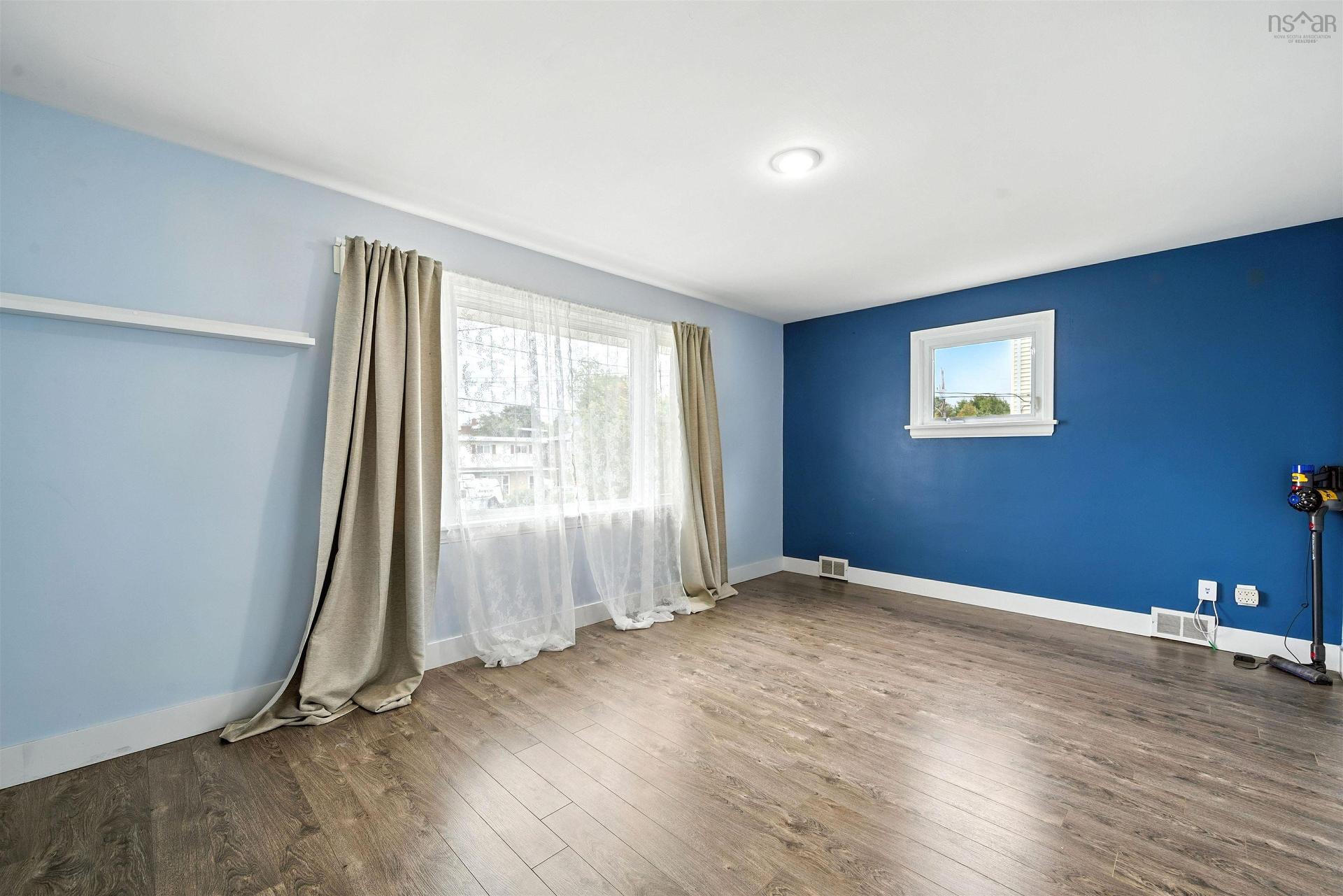 81 Adelaide Avenue, Fairview, NS