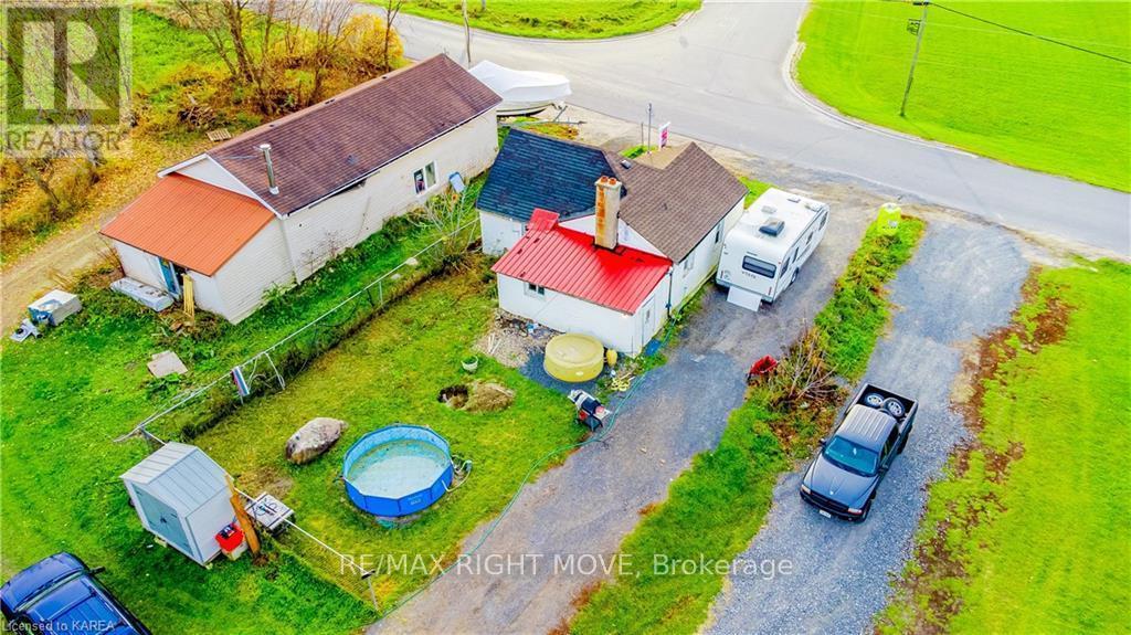 103 Bay Street, Leeds And The Thousand Islands, ON - Outdoor With View