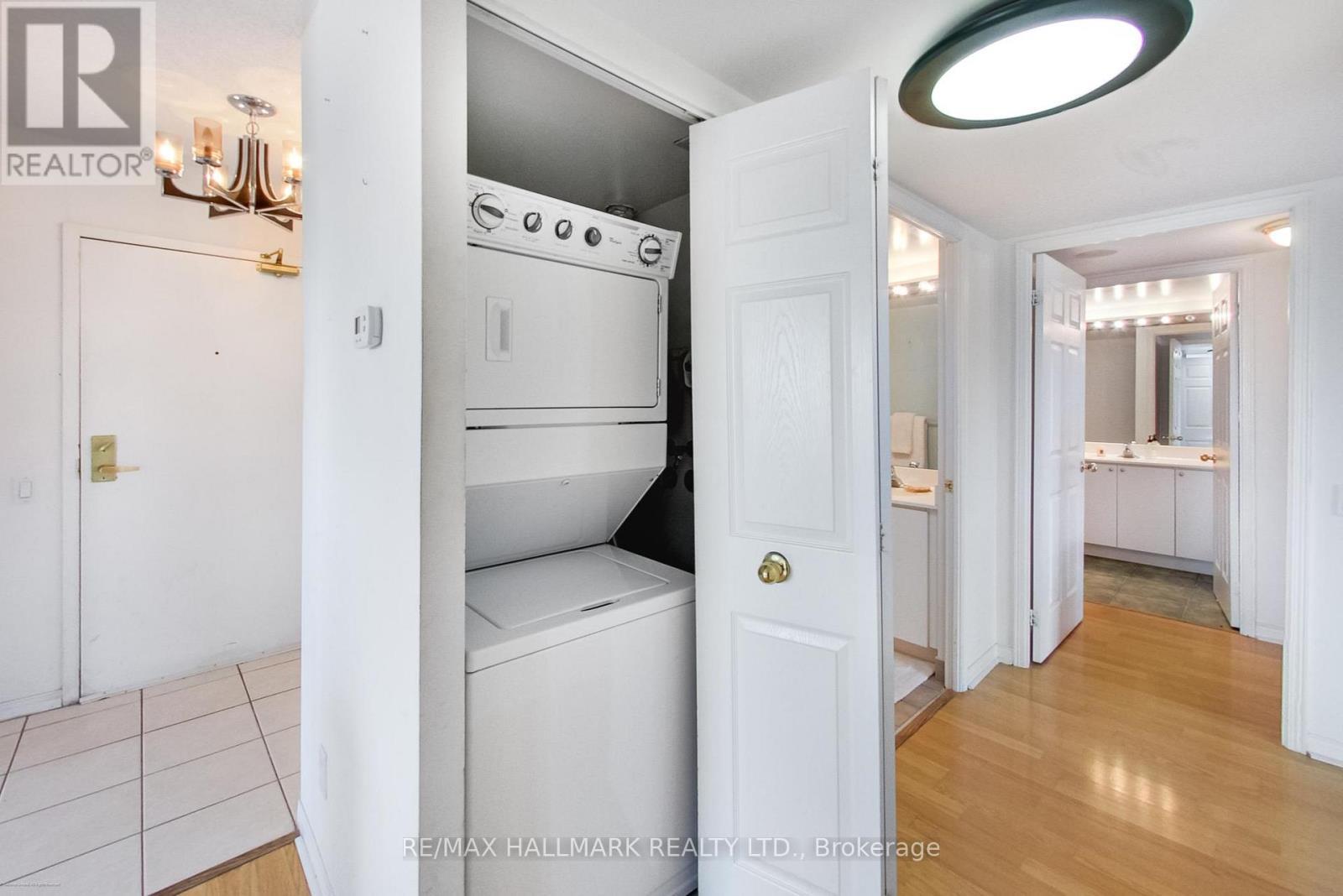 North View - 702 - 5 Emerald Lane, Vaughan, ON - Indoor Photo Showing Laundry Room