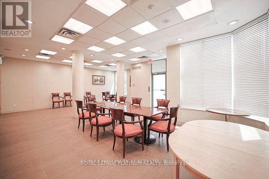 Elegant Architecture - 702 - 5 Emerald Lane, Vaughan, ON - Indoor Photo Showing Dining Room