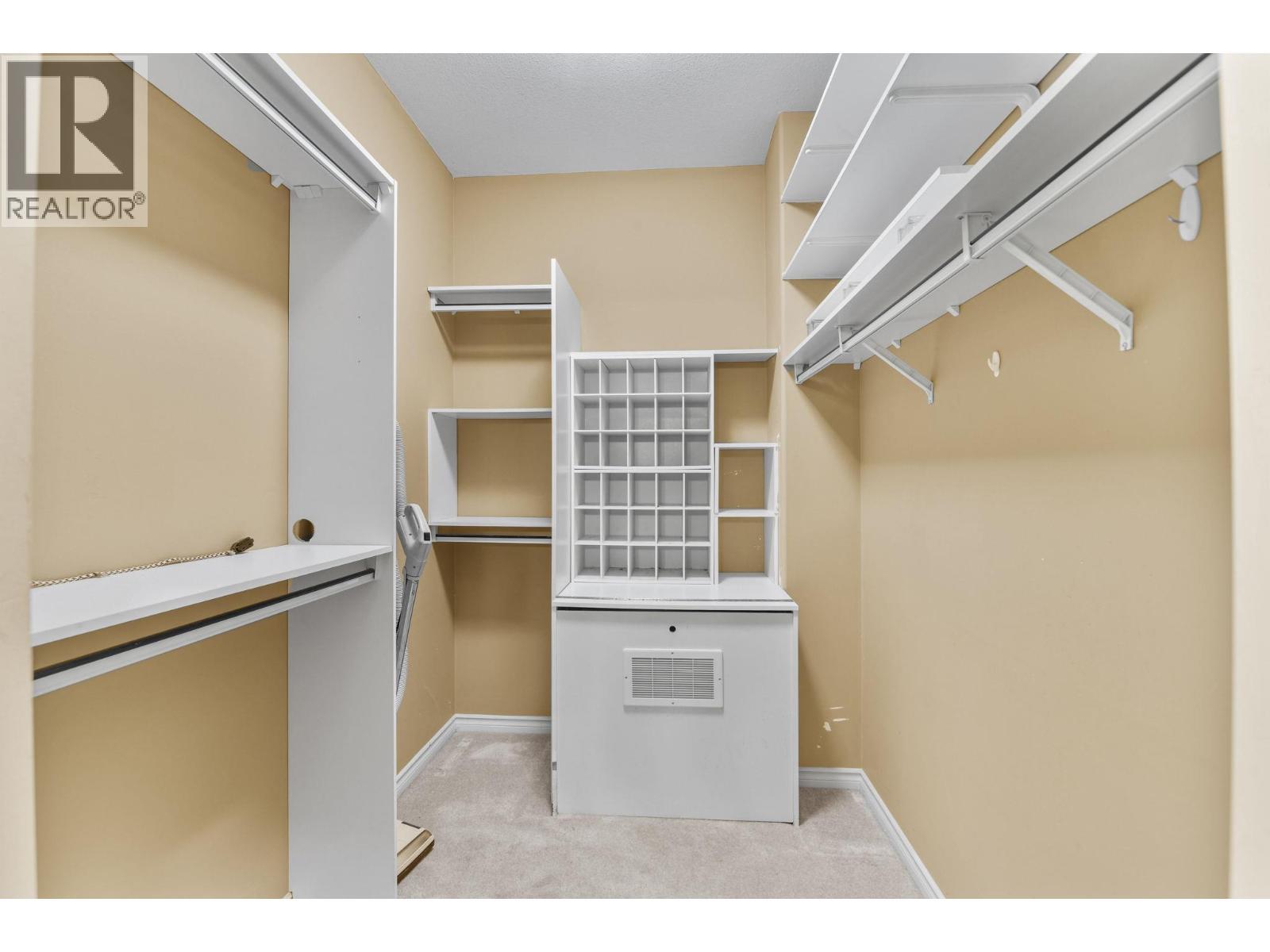 primary walk-in closet - 2365 Stillingfleet Road Unit# 39, Kelowna, BC - Indoor With Storage