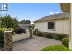 front patio - perfect for people watching -