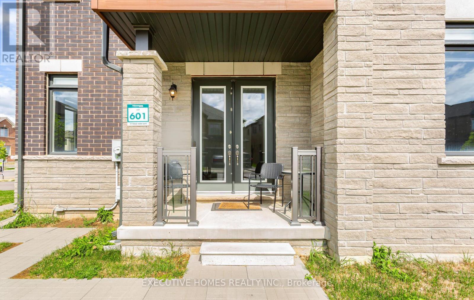 77 Pond View Gate, Hamilton, ON - Outdoor With Exterior