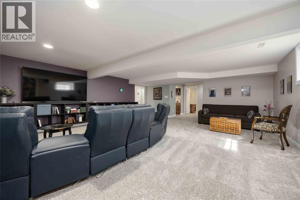 123 Cassandra Boulevard, Sarnia, ON - Indoor