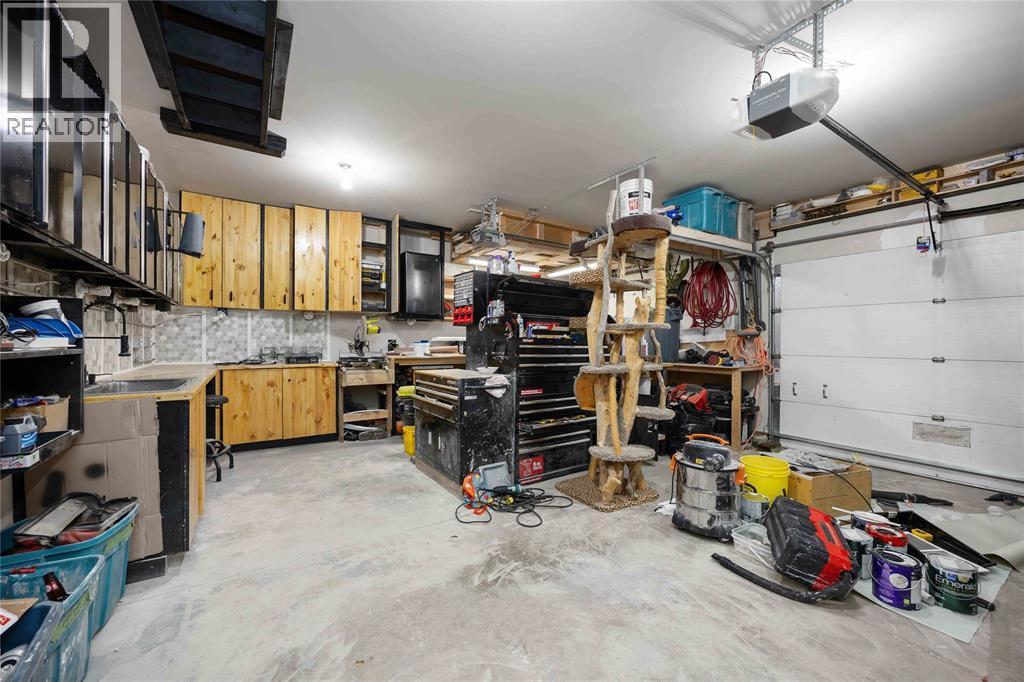 123 Cassandra Boulevard, Sarnia, ON - Indoor Photo Showing Garage