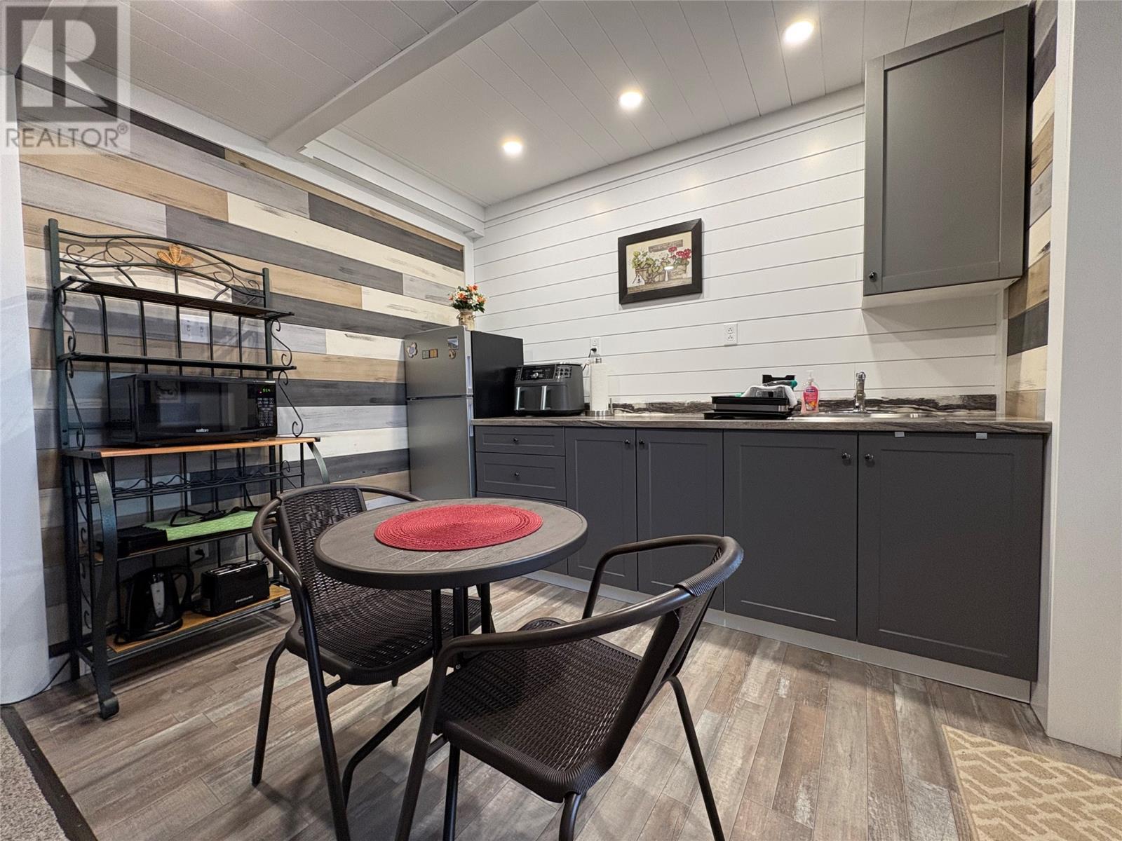 46 Main Street, Brown'S Arm, NL - Indoor Photo Showing Dining Room