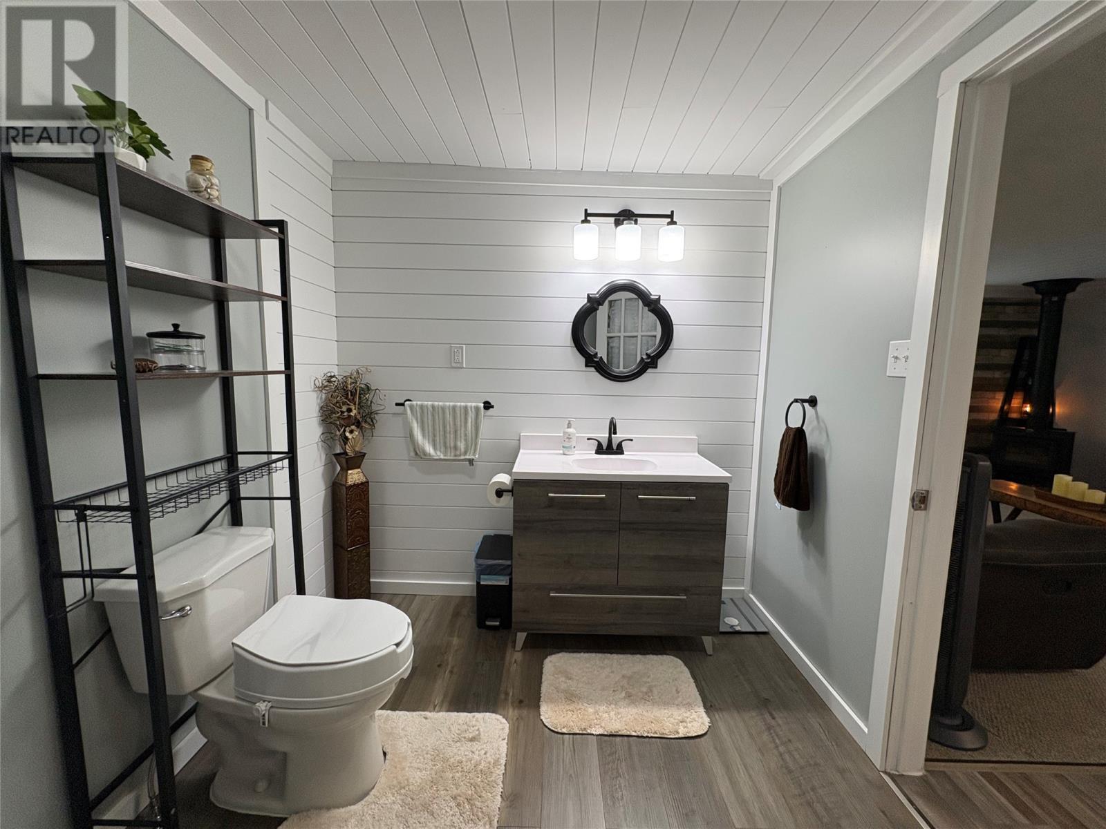 46 Main Street, Brown'S Arm, NL - Indoor Photo Showing Bathroom