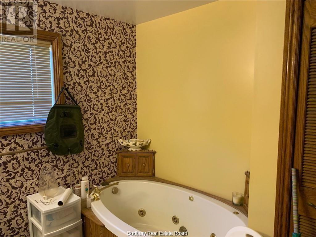 1360 Hwy 17, Algoma Mills, ON