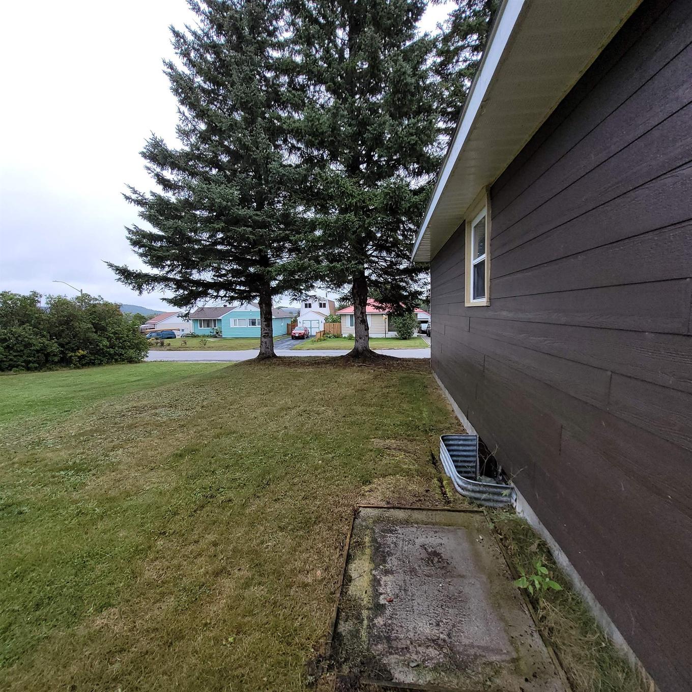 22 & 24 Mona Drive, Manitouwadge, ON - Outdoor