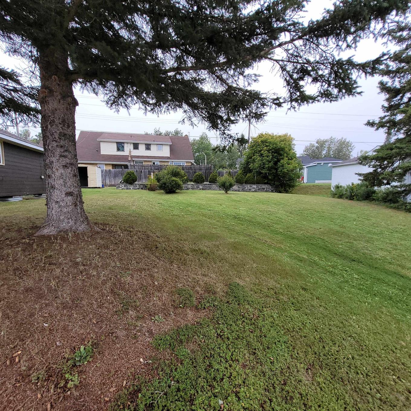 22 & 24 Mona Drive, Manitouwadge, ON - Outdoor