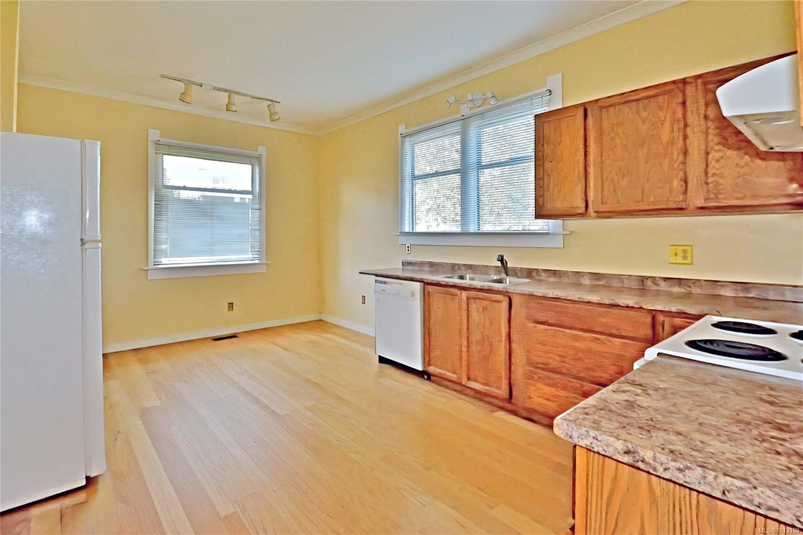 350 Stewart Ave, Nanaimo, BC