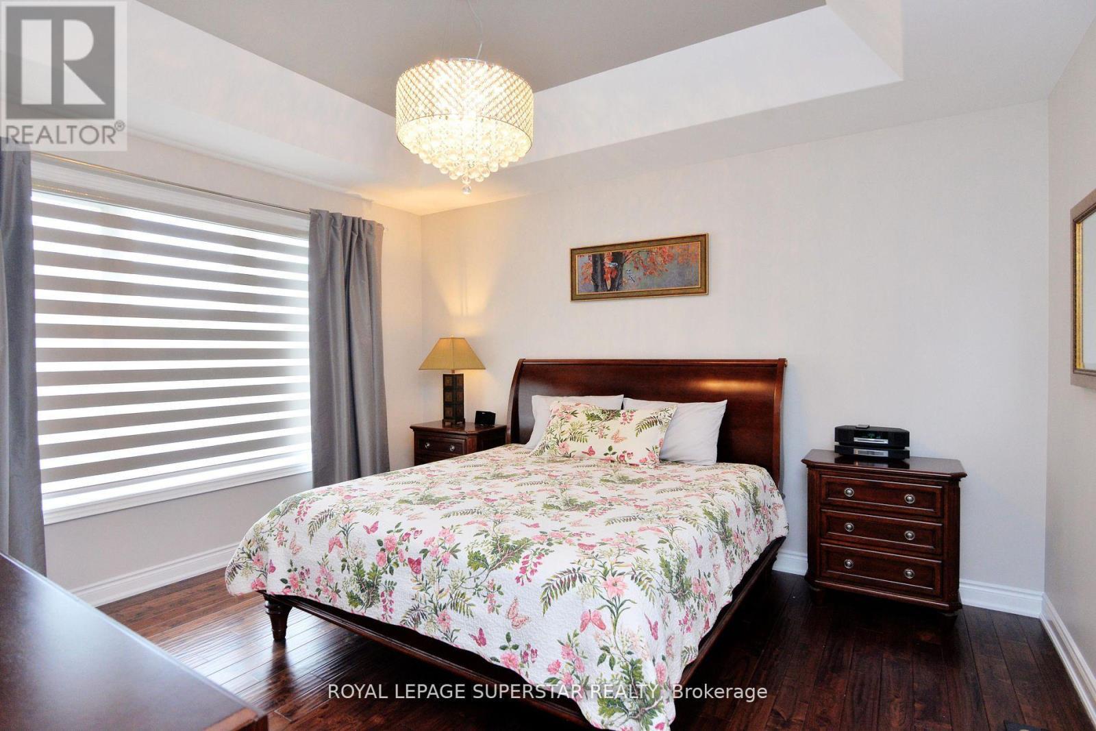 9 Black Creek Trail, Springwater, ON - Indoor Photo Showing Bedroom