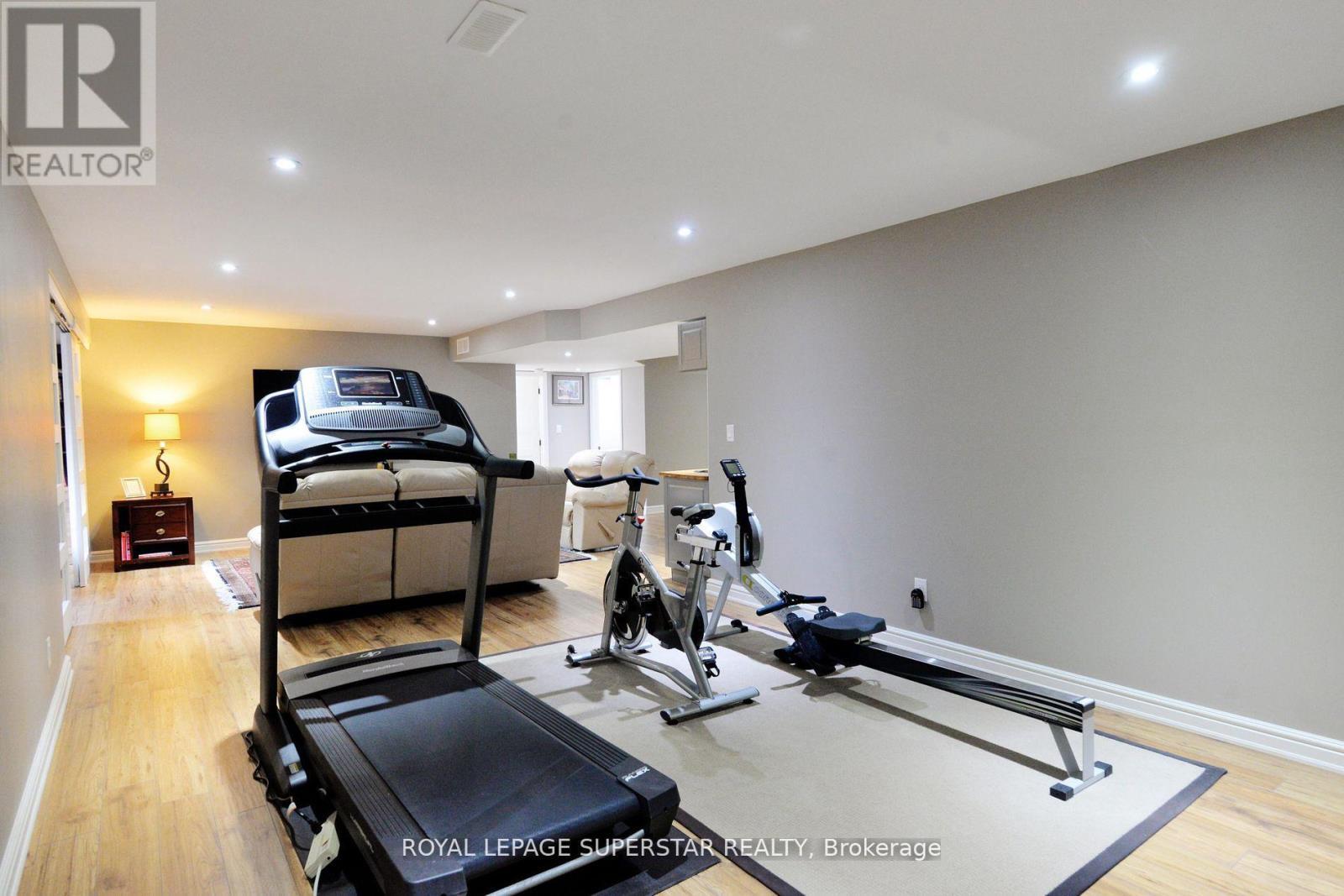 9 Black Creek Trail, Springwater, ON - Indoor Photo Showing Gym Room