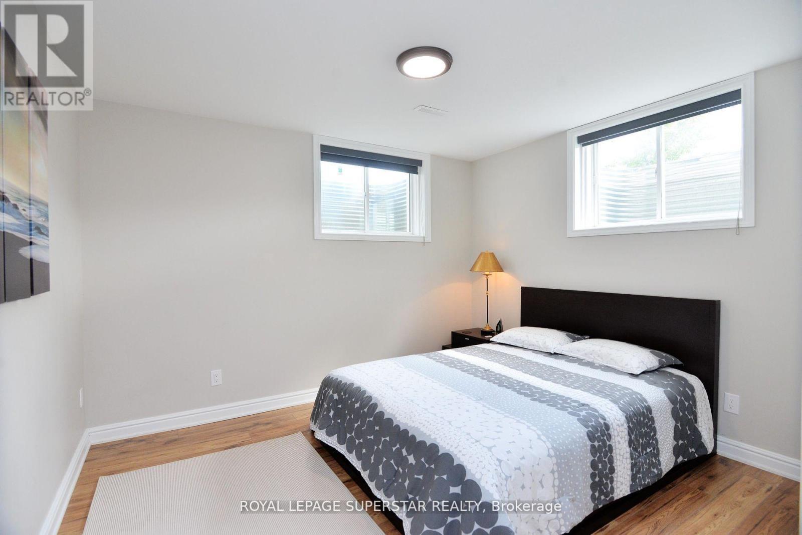 9 Black Creek Trail, Springwater, ON - Indoor Photo Showing Bedroom