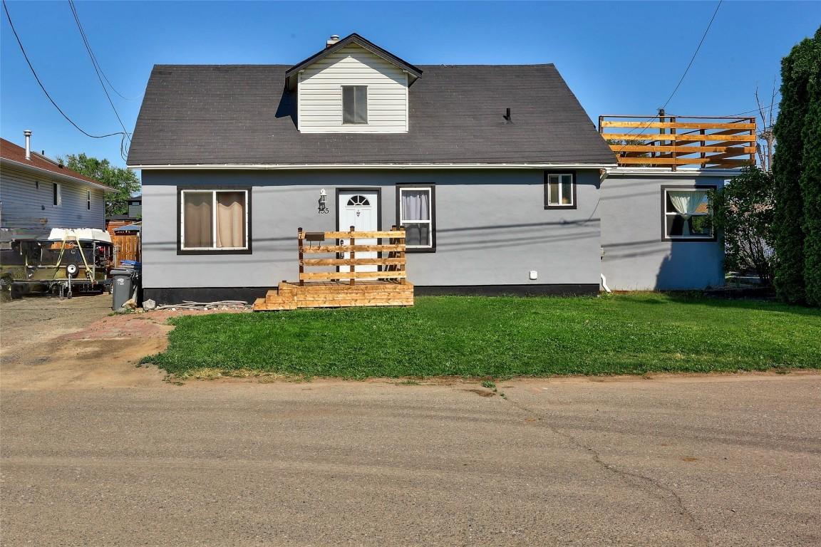 755 Crestline Street, Kamloops, BC - Outdoor