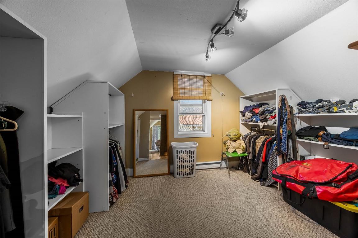 755 Crestline Street, Kamloops, BC - Indoor With Storage