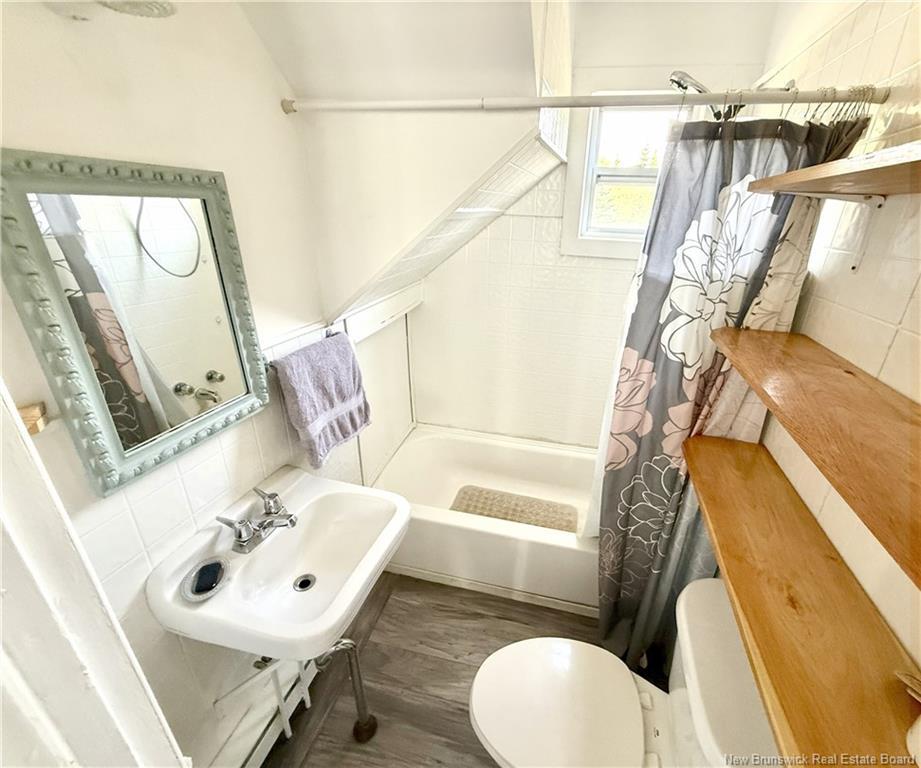 345 1Ere Rue, Shippagan, NB