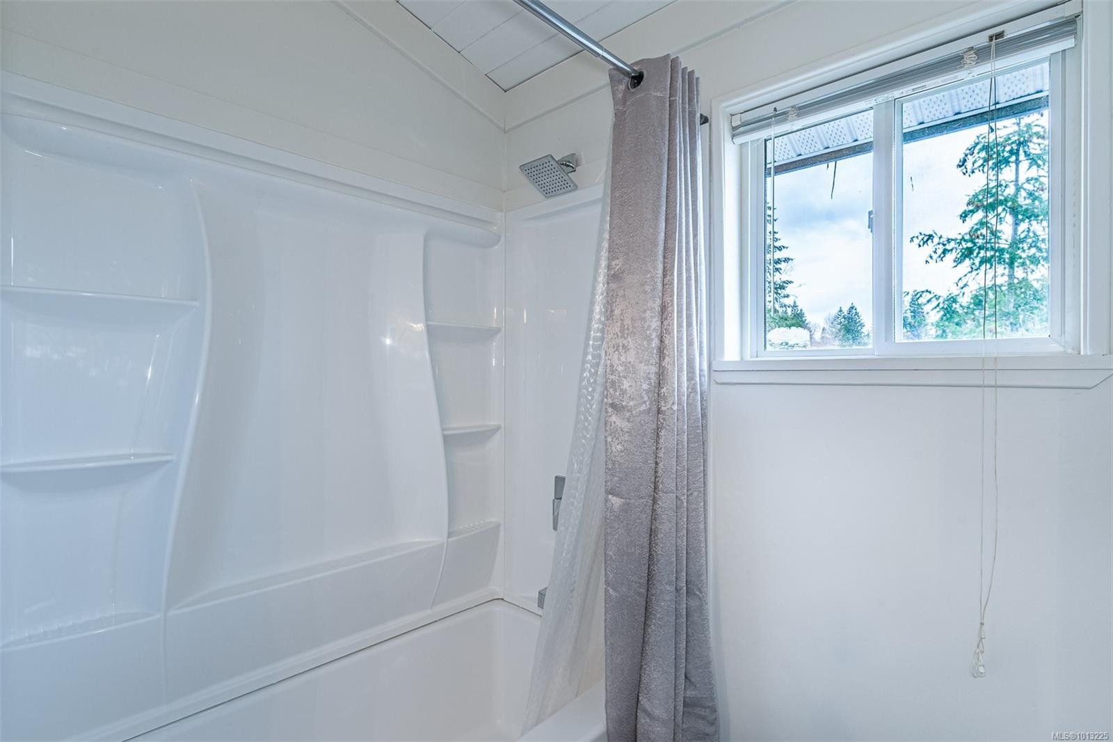 6-8631 South Shore Rd, Lake Cowichan, BC