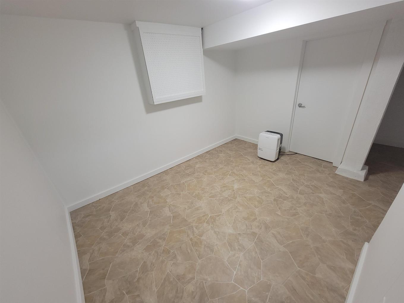 613 Third Street W, Fort Frances, ON - Indoor Photo Showing Other Room