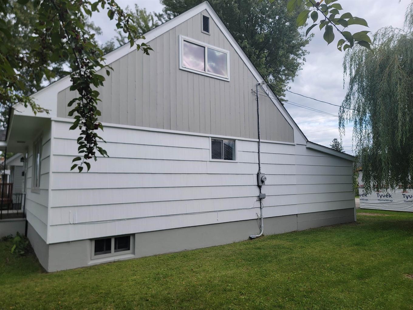 613 Third Street W, Fort Frances, ON - Outdoor With Exterior