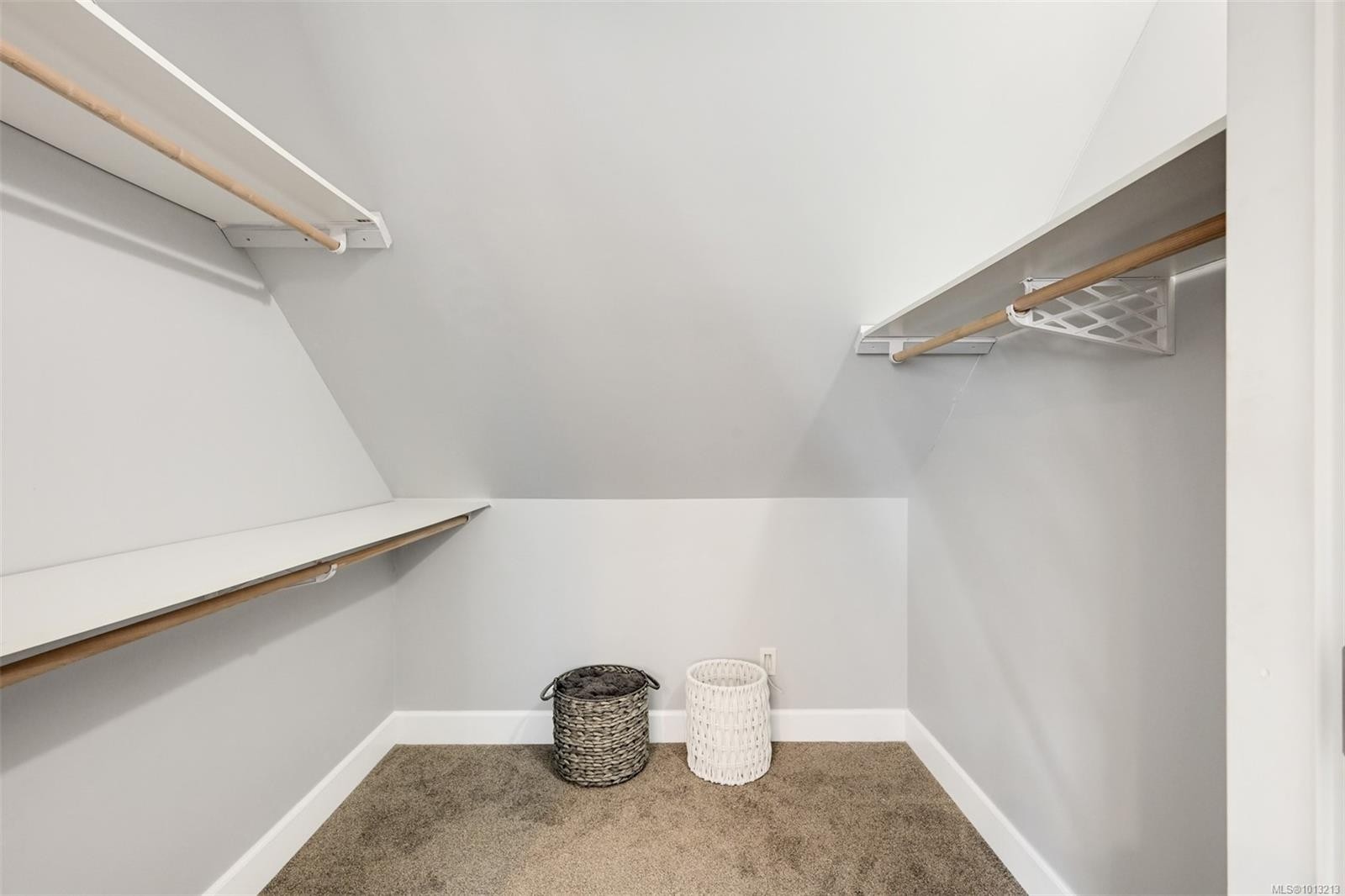 856 Hayden Pl, Mill Bay, BC