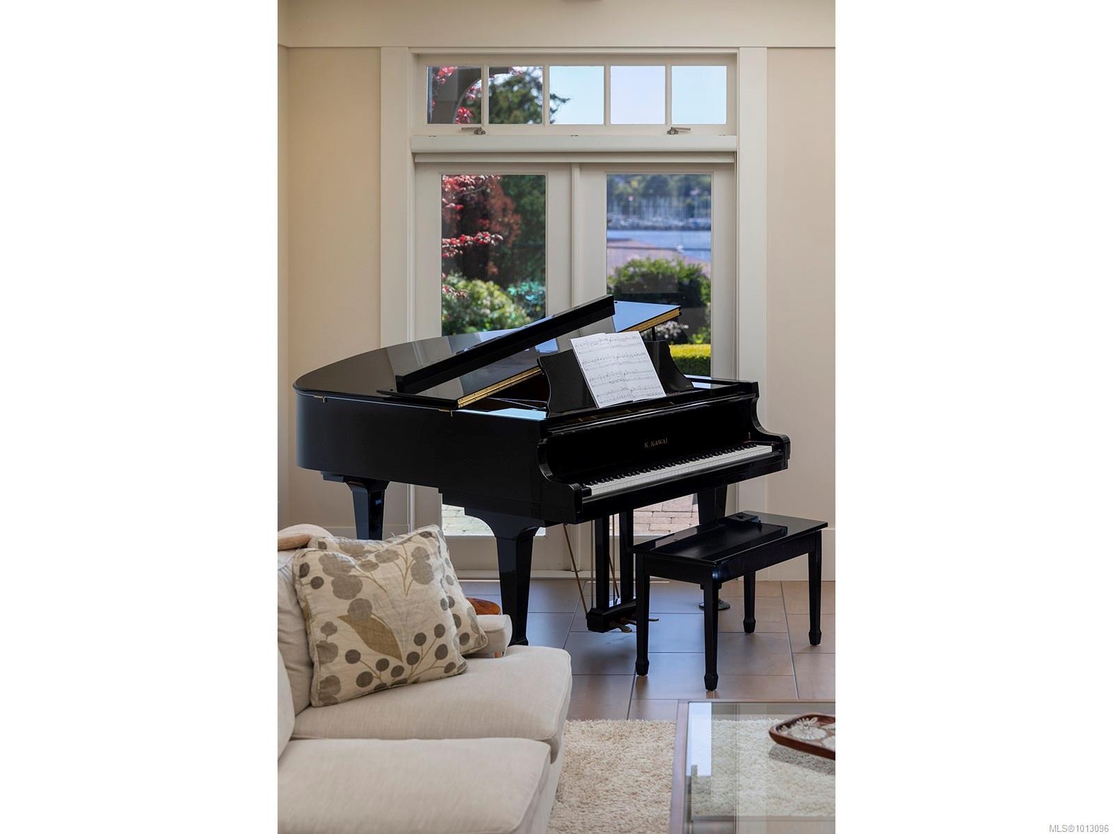 2766 Sea View Rd, Saanich, BC