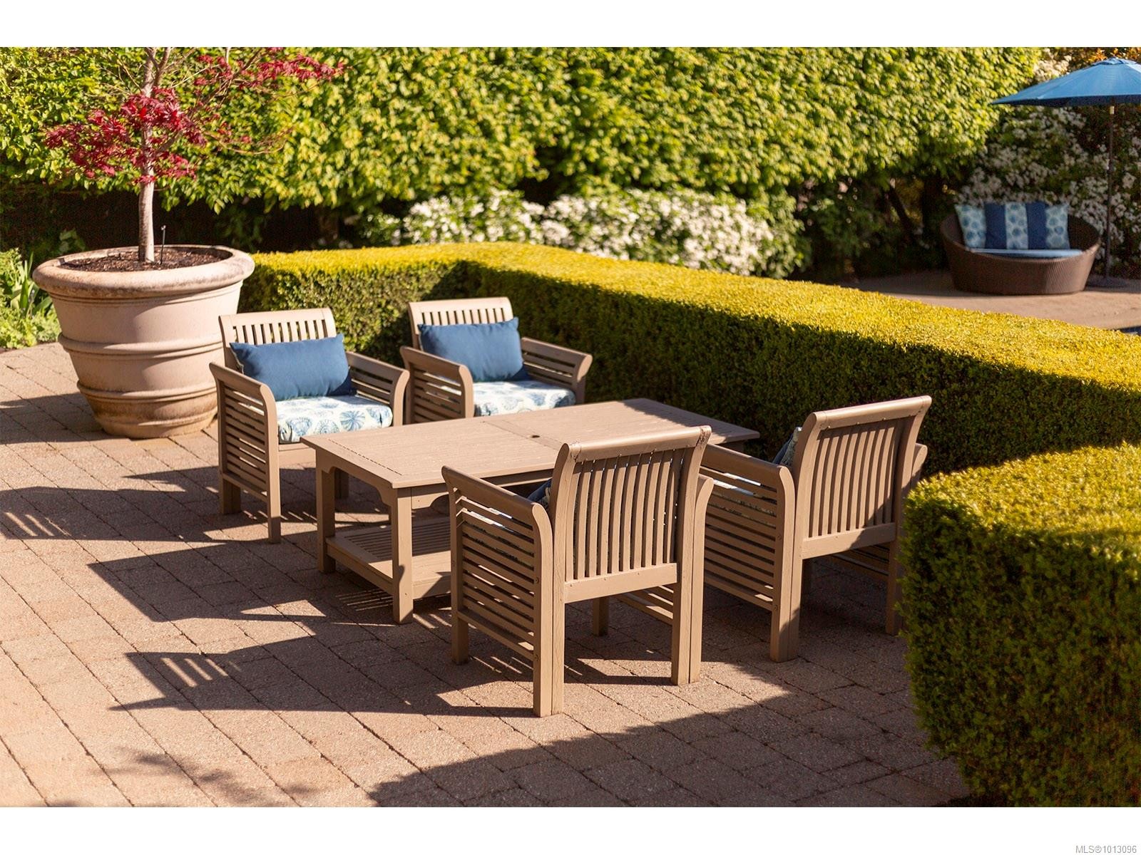 2766 Sea View Rd, Saanich, BC