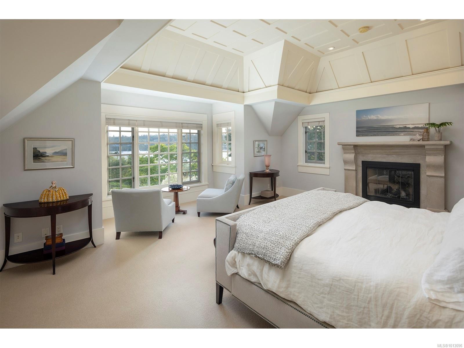 2766 Sea View Rd, Saanich, BC