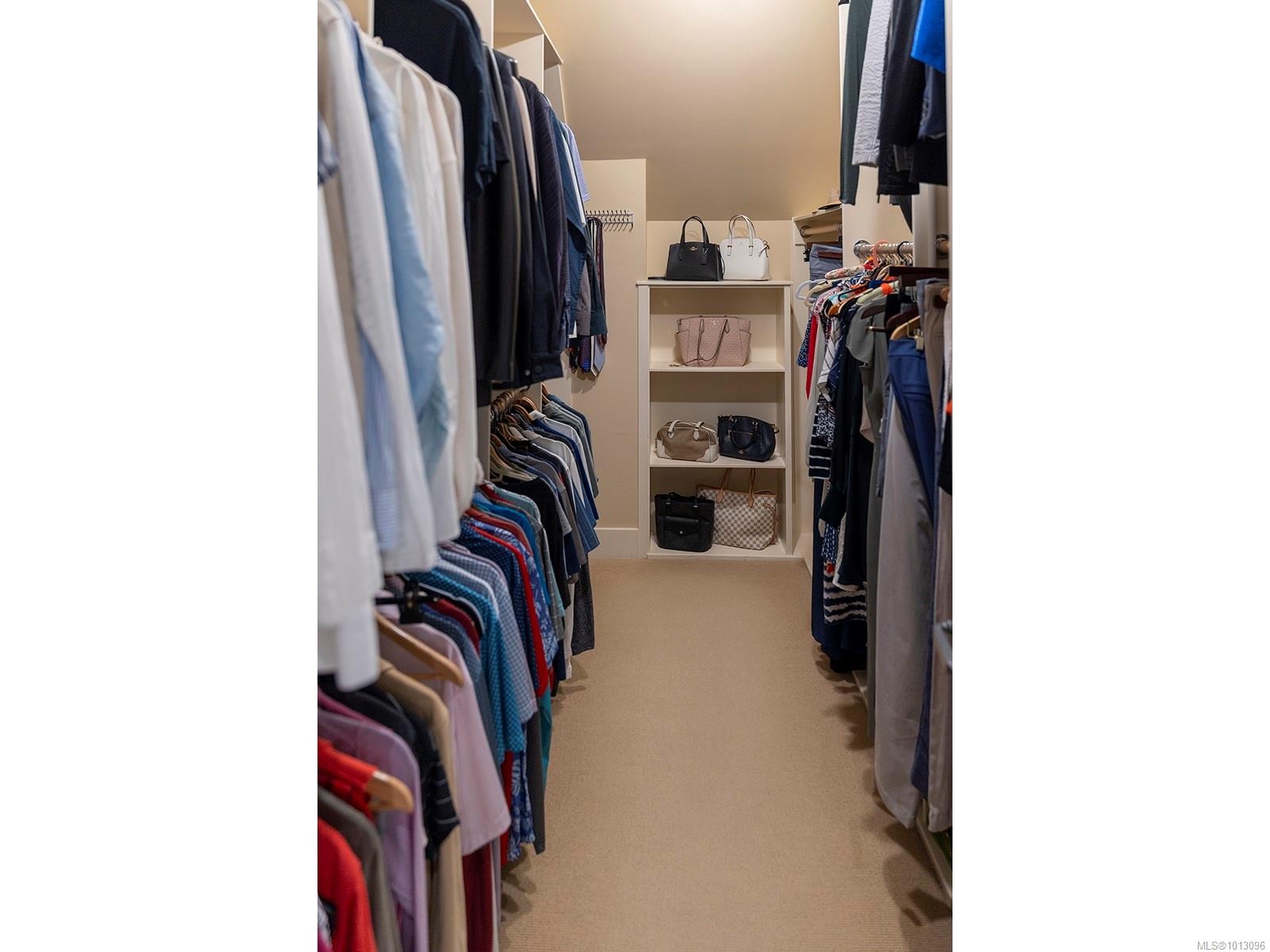 2766 Sea View Rd, Saanich, BC