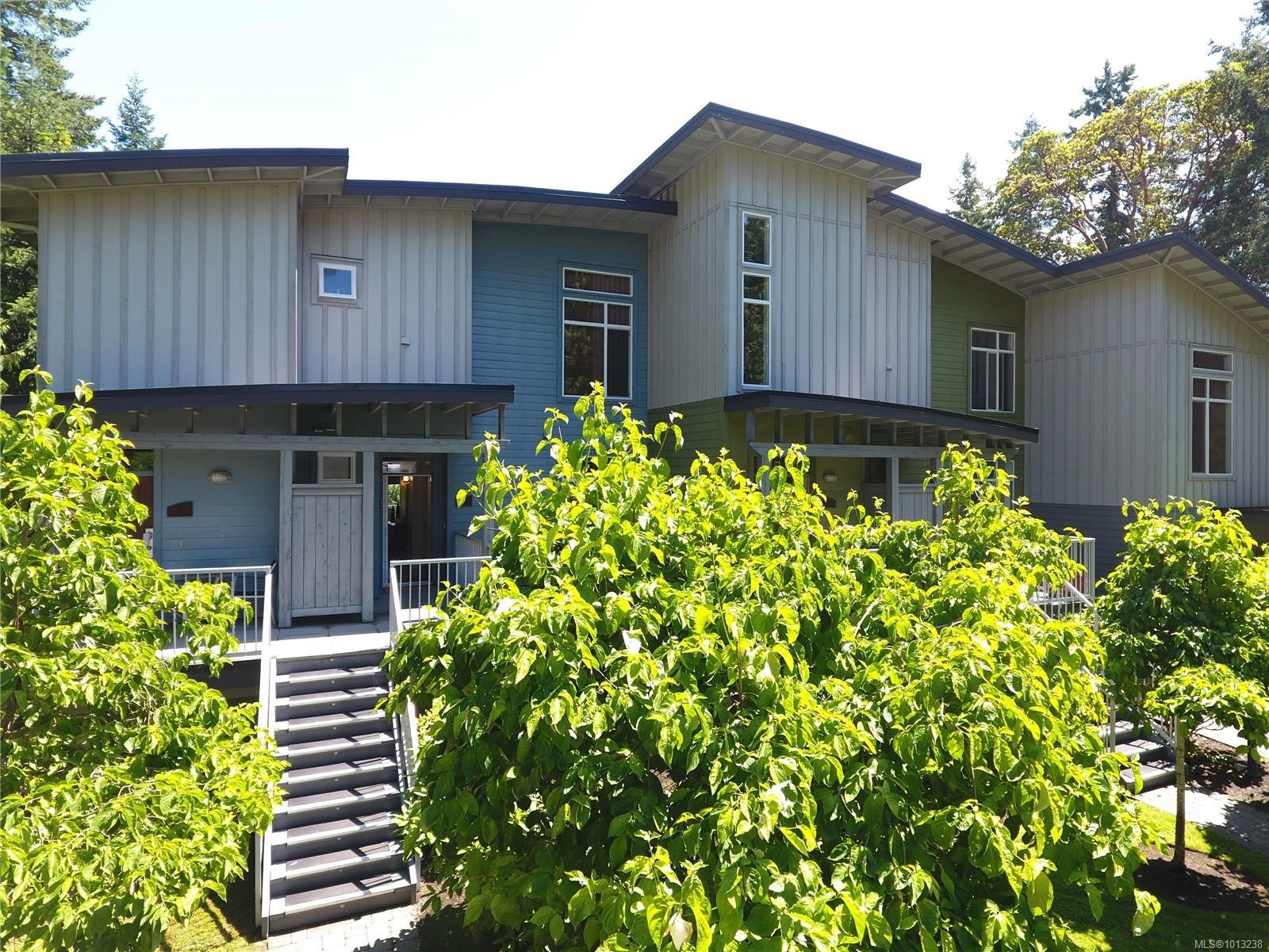 32-1059 Tanglewood Pl, Parksville, BC - Outdoor