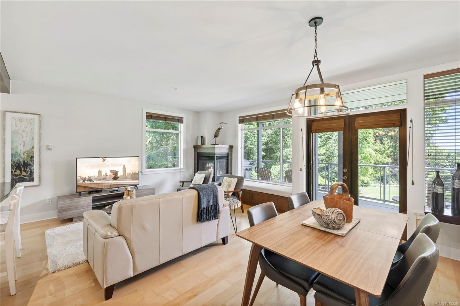 32-1059 Tanglewood Pl, Parksville, BC - Indoor