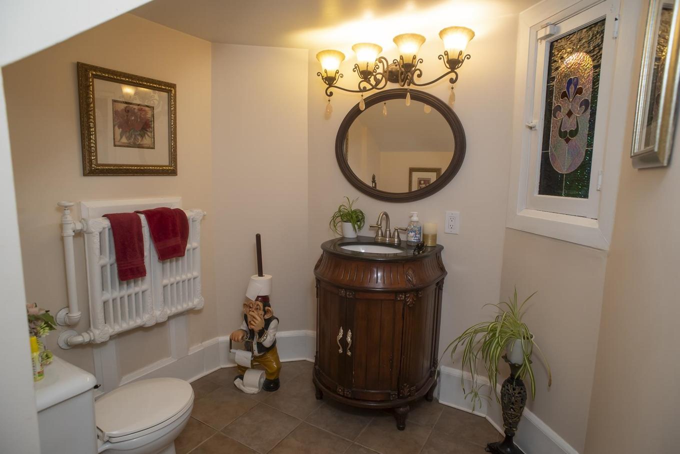 338 Catherine Street, Thunder Bay, ON - Indoor Photo Showing Bathroom
