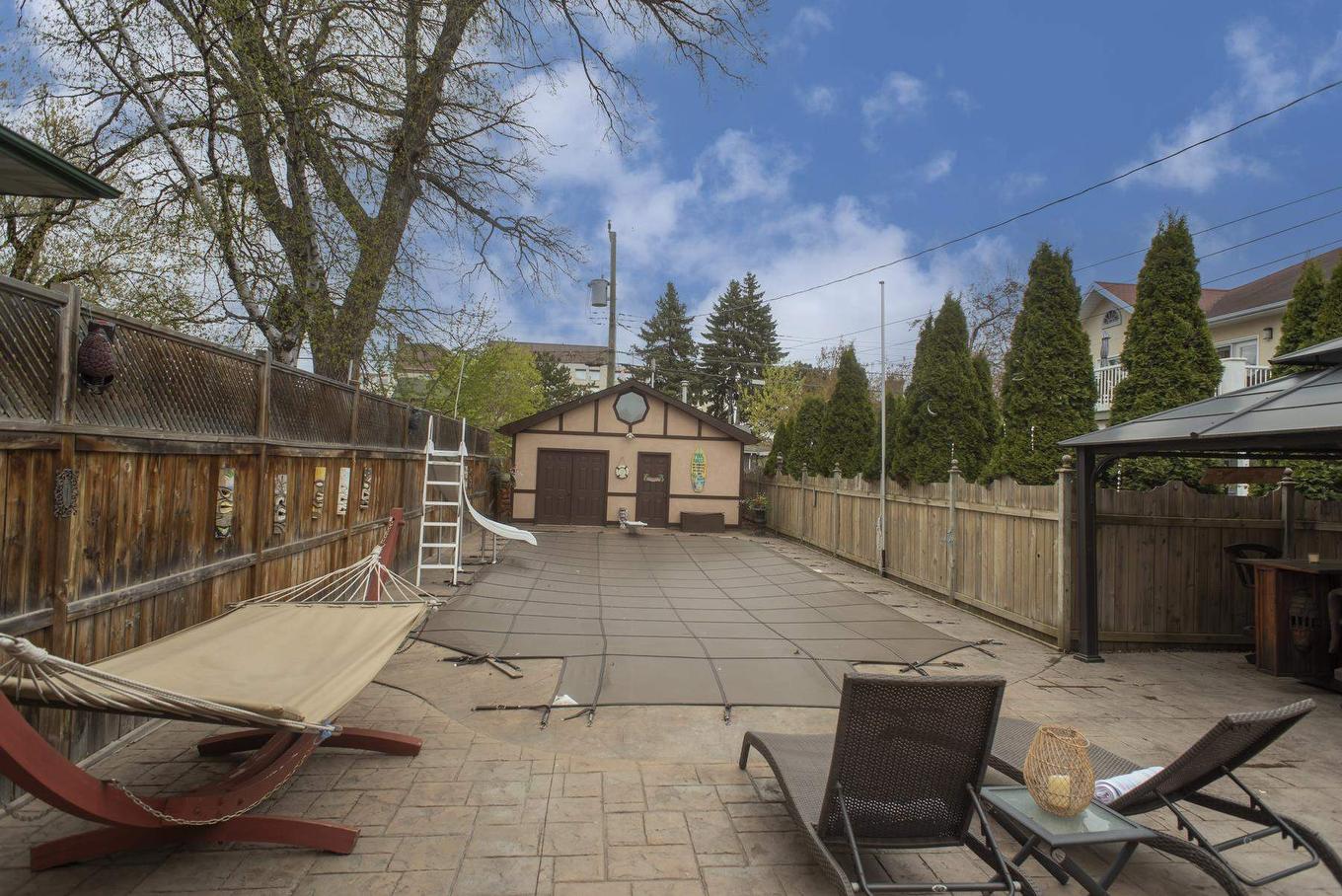 338 Catherine Street, Thunder Bay, ON - Outdoor