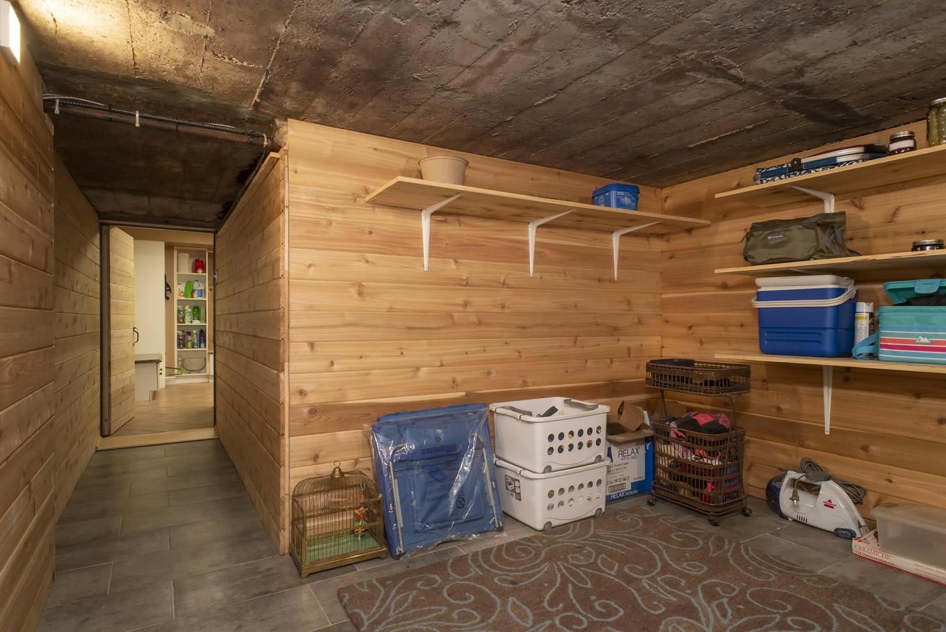 338 Catherine Street, Thunder Bay, ON - Indoor