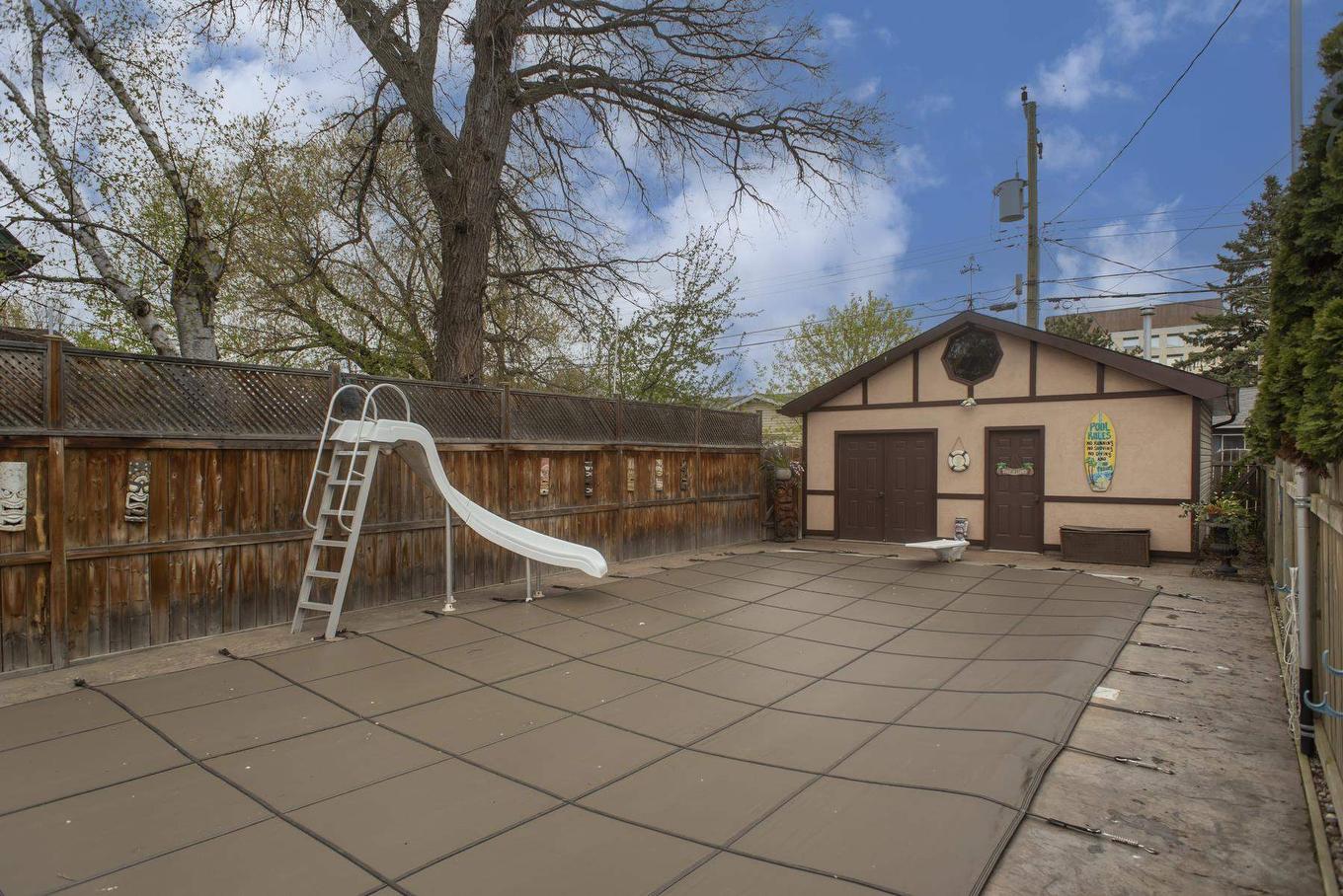 338 Catherine Street, Thunder Bay, ON - Outdoor