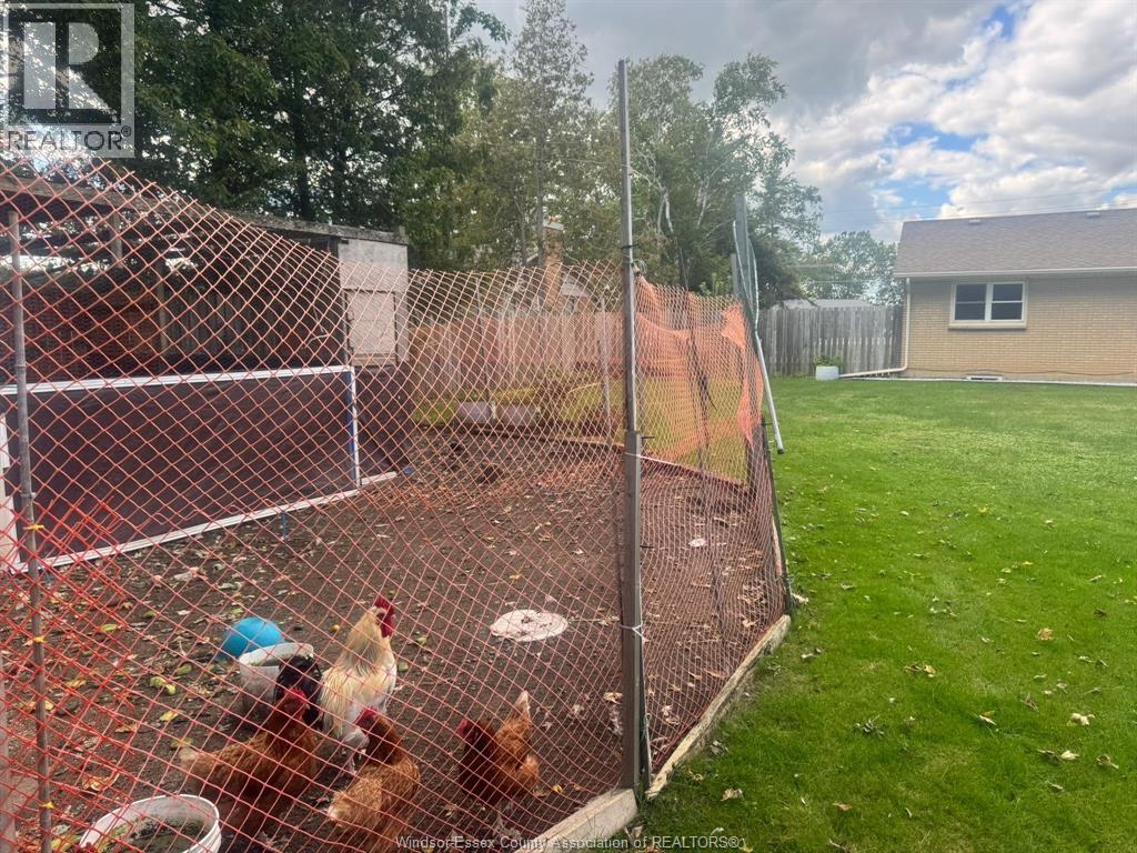 830 Talbot Road, Wheatley, ON - Outdoor