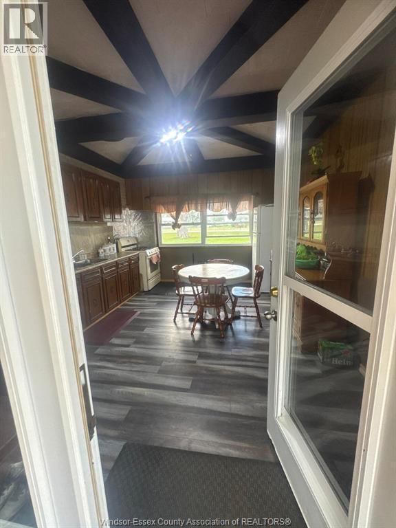 830 Talbot Road, Wheatley, ON - Indoor Photo Showing Other Room