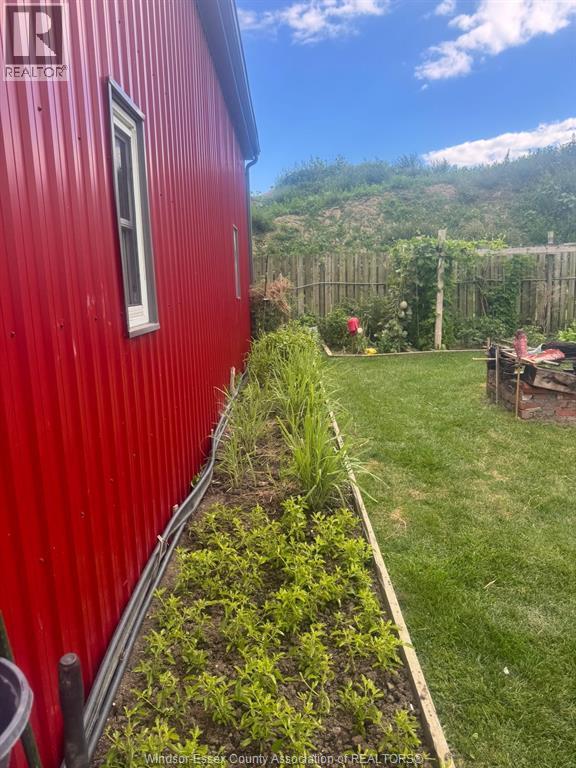 830 Talbot Road, Wheatley, ON - Outdoor