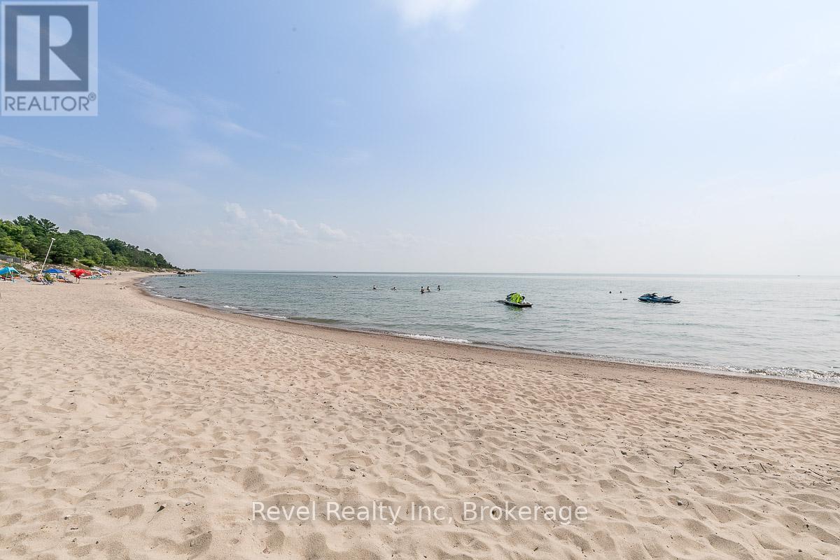 11A - 739 Concession 15 Road W, Tiny, ON