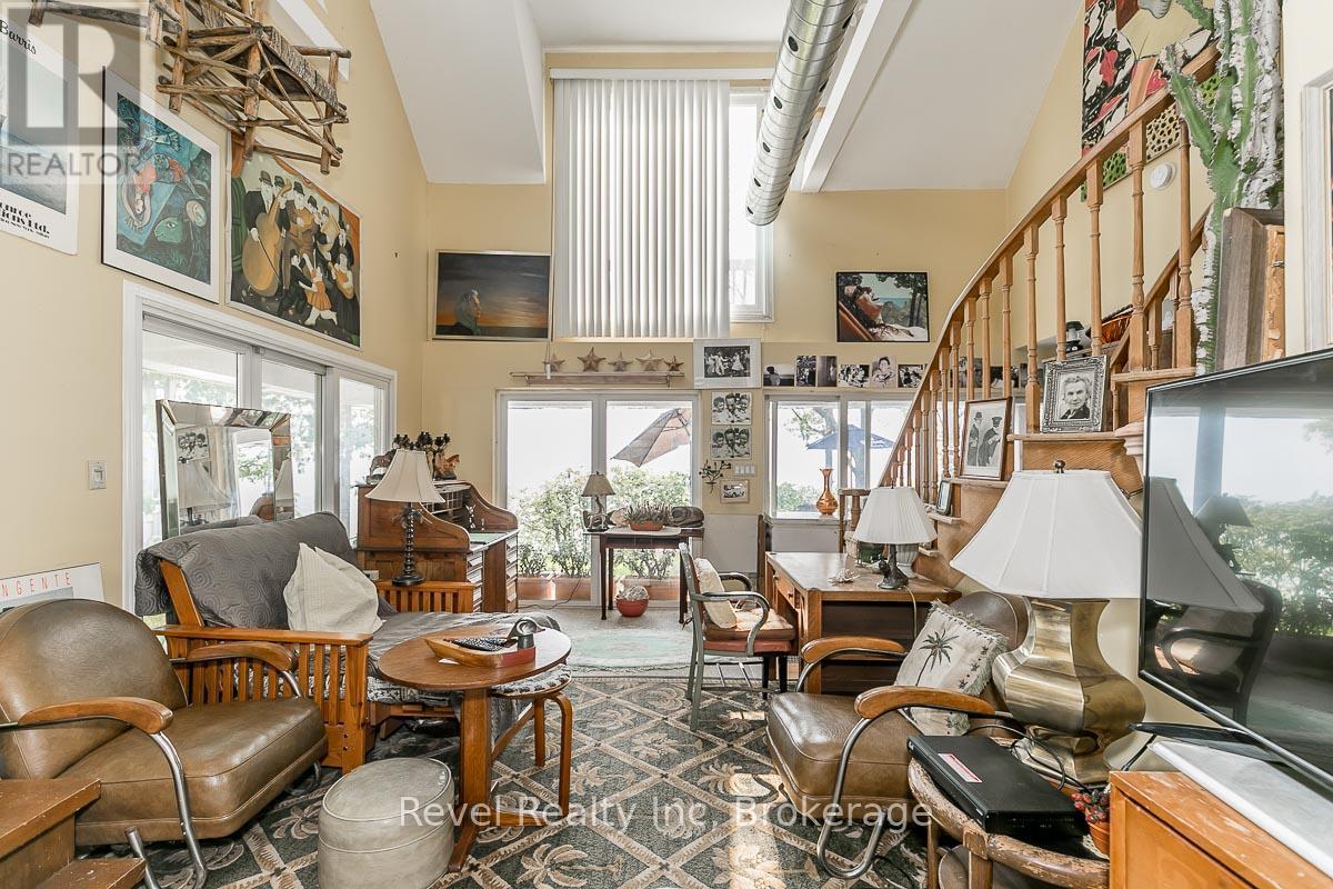 Living Room with a walk out - 11A - 739 Concession 15 Road W, Tiny, ON