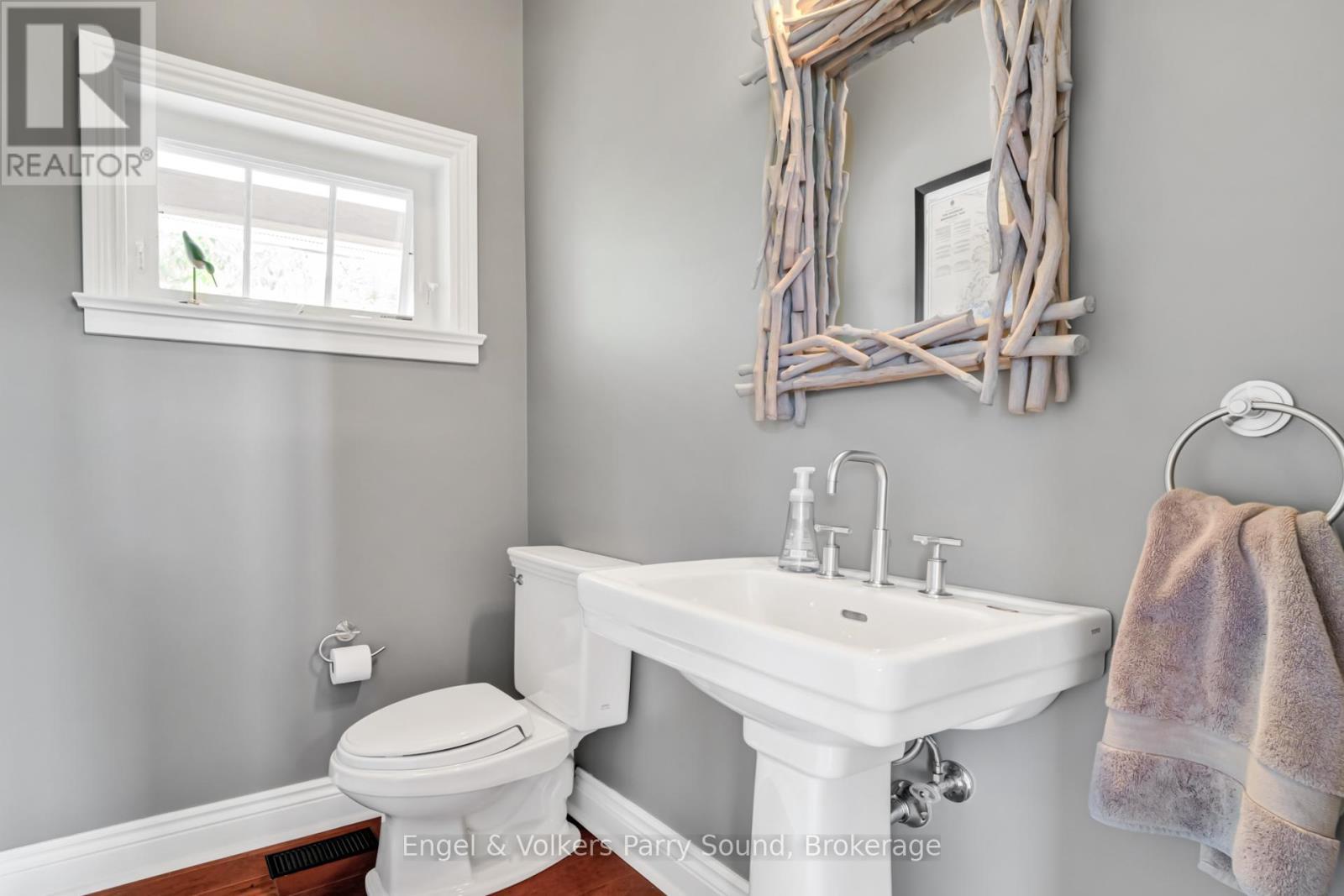 22 Beacon Point Drive, Carling, ON - Indoor Photo Showing Bathroom