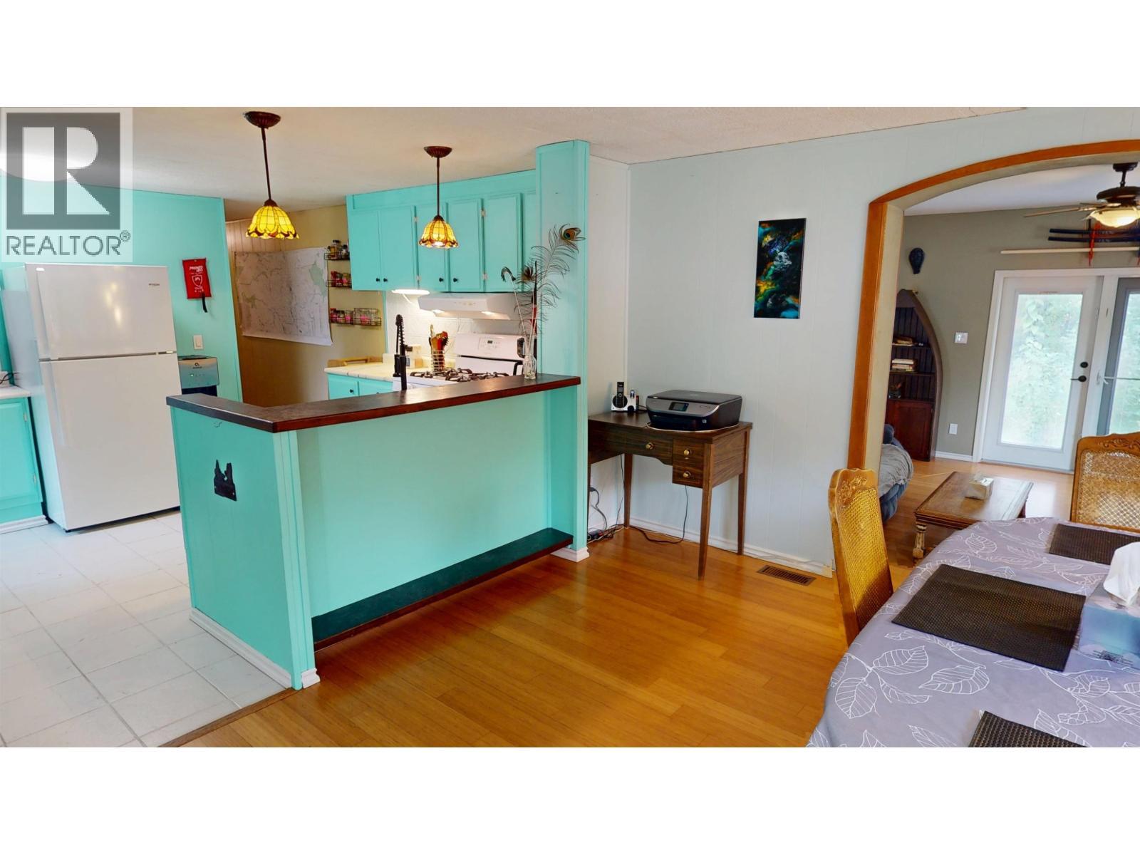 713 Tibbles Road, Quesnel, BC - Indoor