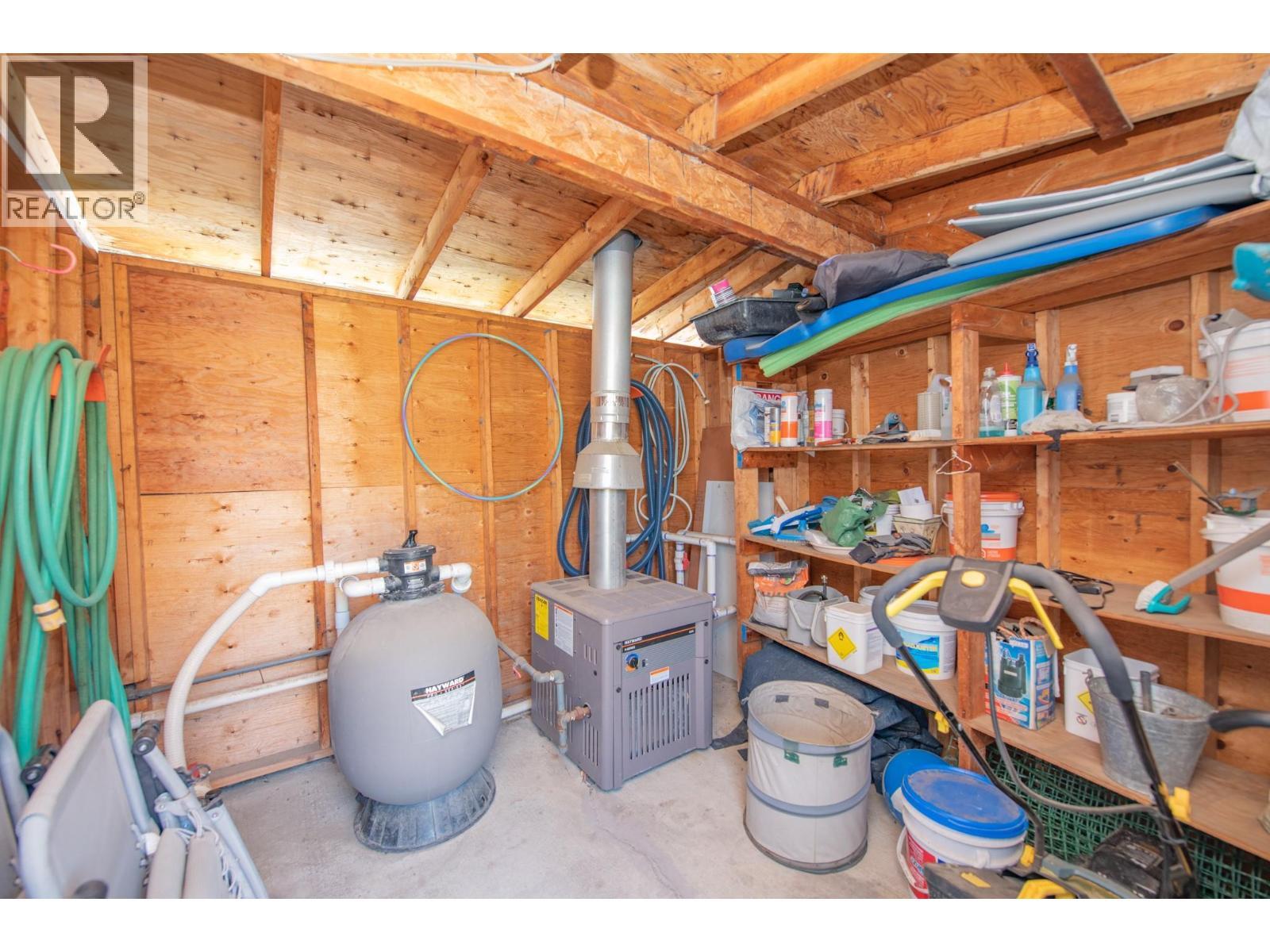 8841 Michael Drive, Coldstream, BC - Indoor Photo Showing Basement