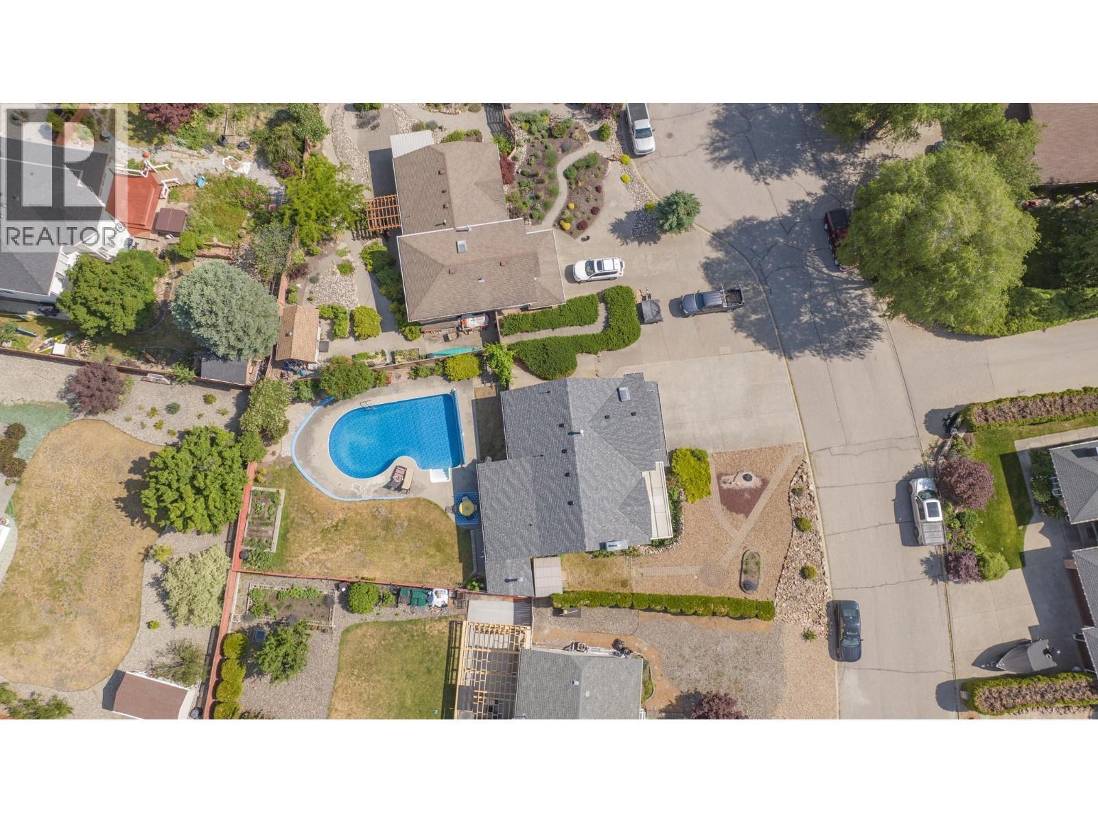 8841 Michael Drive, Coldstream, BC - Outdoor With In Ground Pool With View