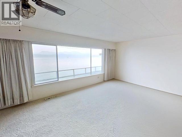 2617 Smelter Ave, Texada Island, BC - Indoor Photo Showing Other Room