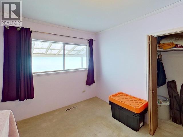 2617 Smelter Ave, Texada Island, BC - Indoor Photo Showing Bedroom