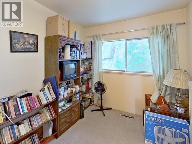 2617 Smelter Ave, Texada Island, BC - Indoor Photo Showing Other Room
