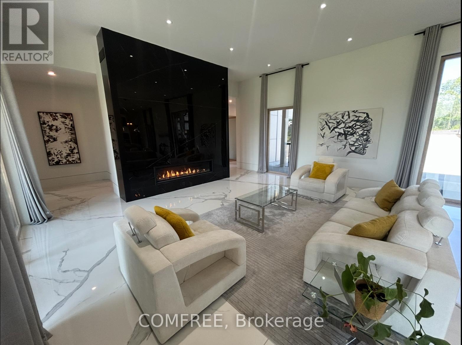 4252 Burnside Line, Severn, ON - Indoor Photo Showing Other Room